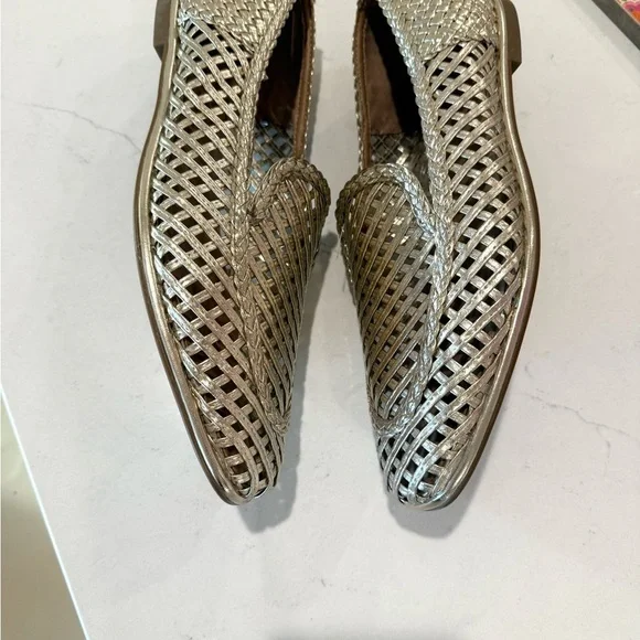 Aerosoles Nagle Gold Woven Loafers 10 - Picture 5 of 7